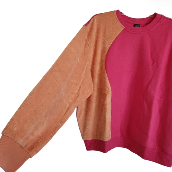 COLOR-BLOCK CREW-NECK SWEATSHIRT WITH TERRYCLOTH DETAIL SZ MEDIUM - Picture 3 of 6